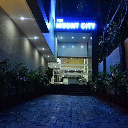 The Mount City Near Us Consulate Chennai Bagian luar foto